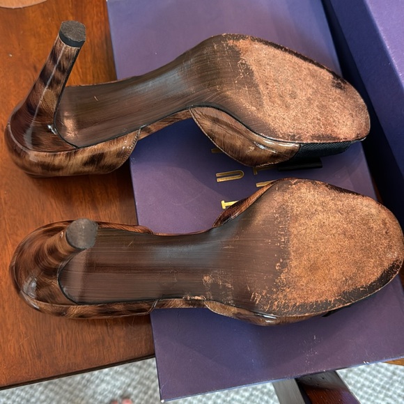 Stewart Weitzman paw print heels - Picture 3 of 5
